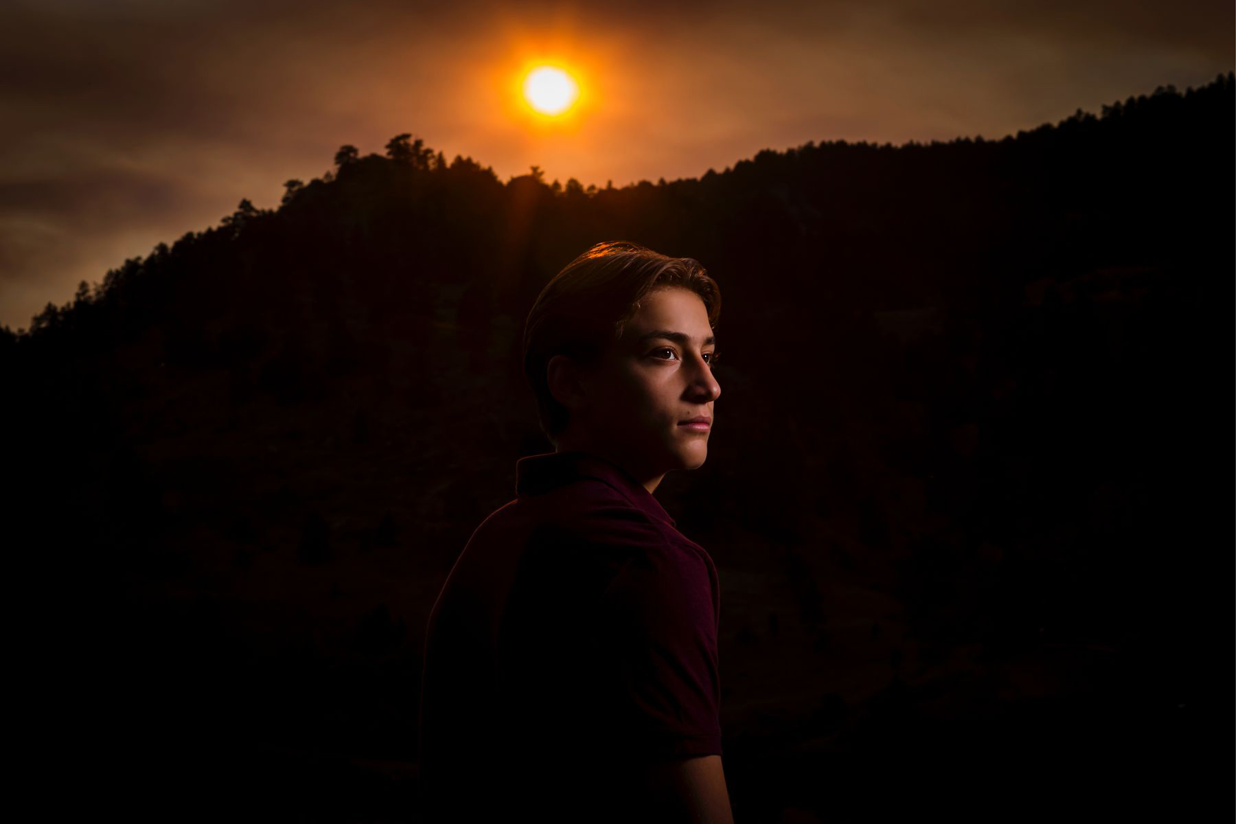 BoulderColoradoseniorportraitphotographeruniqueprofessionalchautauquaparkdramaticlighting