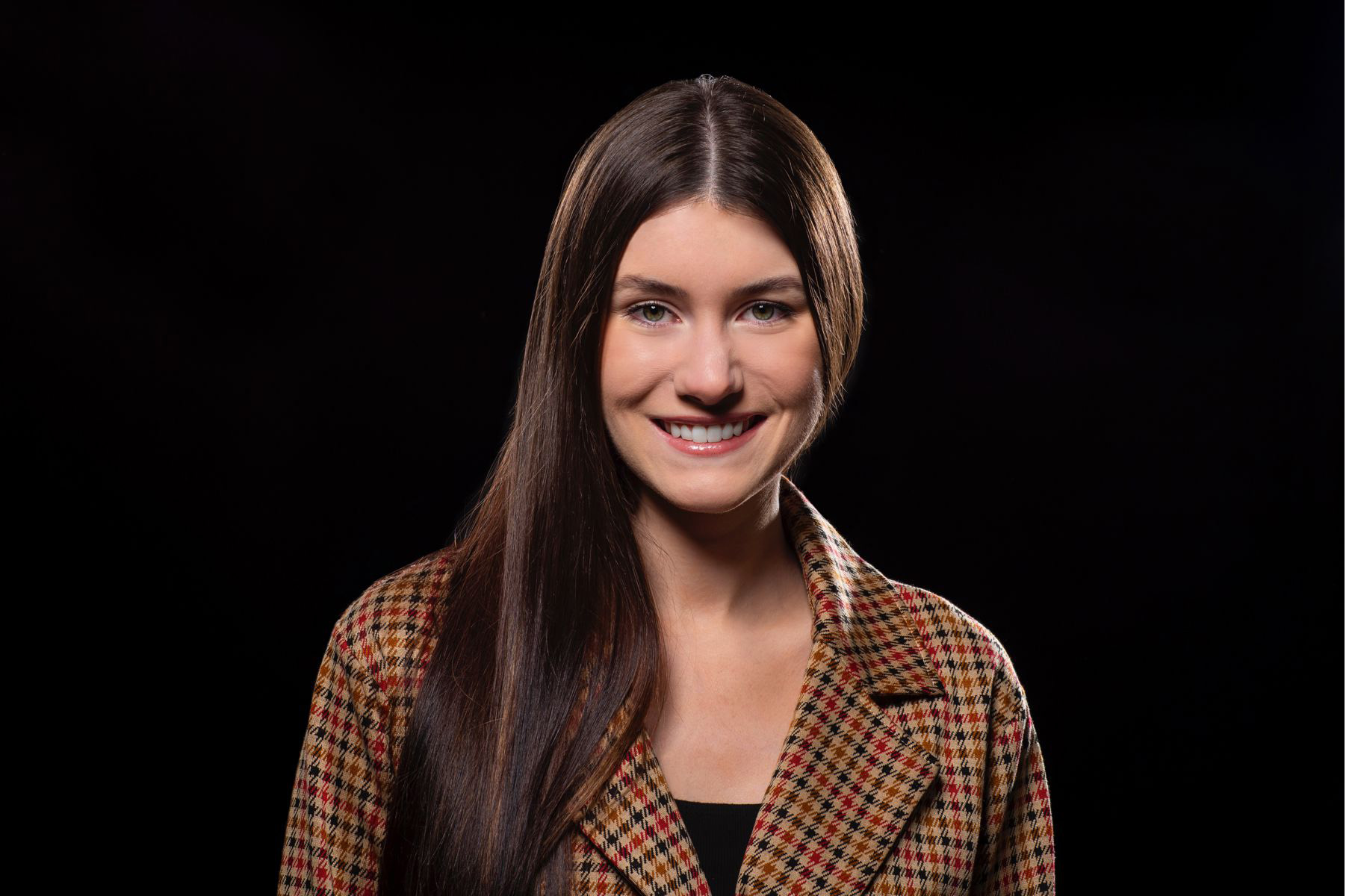 BoulderColoradostudioheadshotphotographeruniquelightingprofessionalblackbackground
